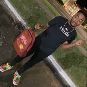 Meet your Posher, Bruce